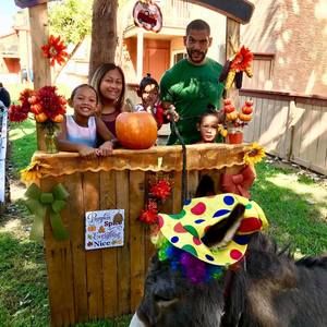 Meet your Posher, Ira averilla